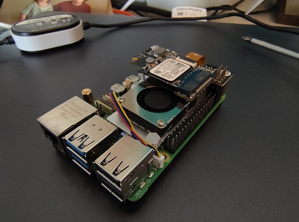 Raspberry Pi 5 8GB compleet met NVMe SSD 256GB en voeding, 256 GB, 2 tot 3 Ghz, 8 GB, Ophalen of Verzenden
