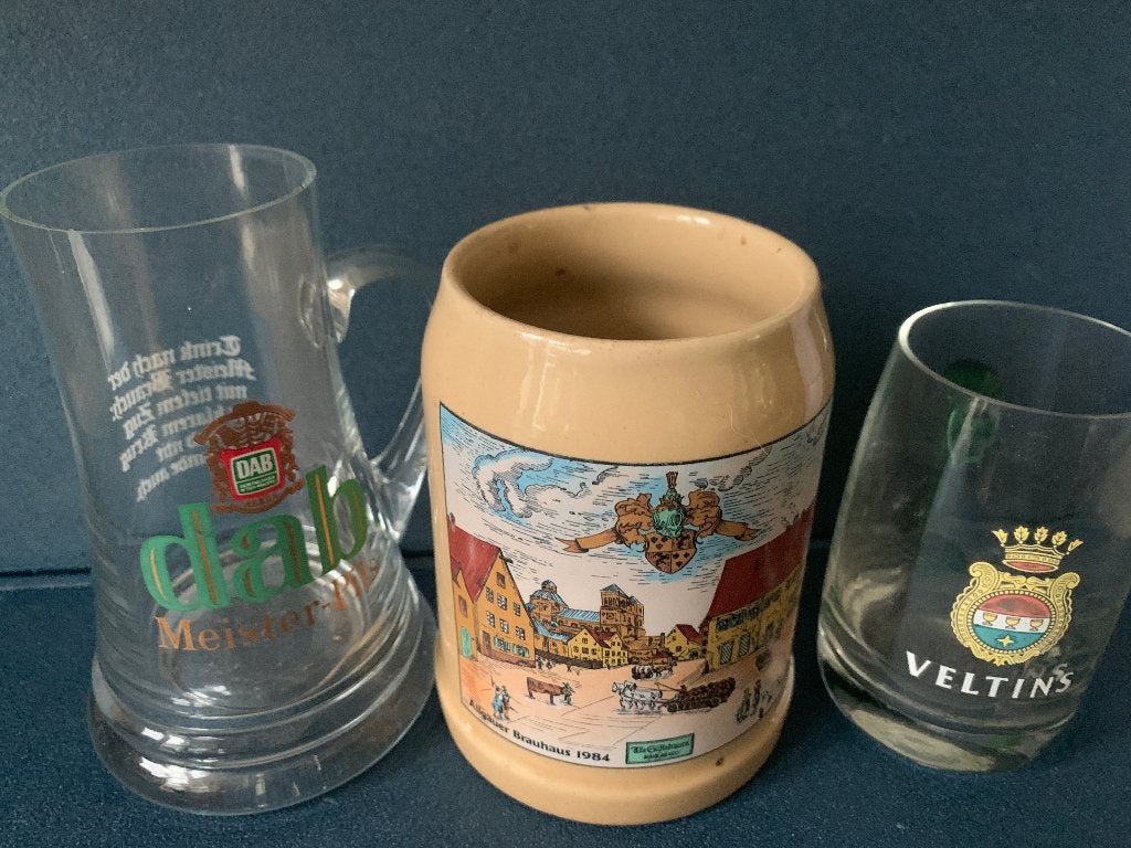 Wie  kan ik blij maken met drie fraaie bierpullen, Ophalen of Verzenden, Zo goed als nieuw, Pul(len), Overige merken
