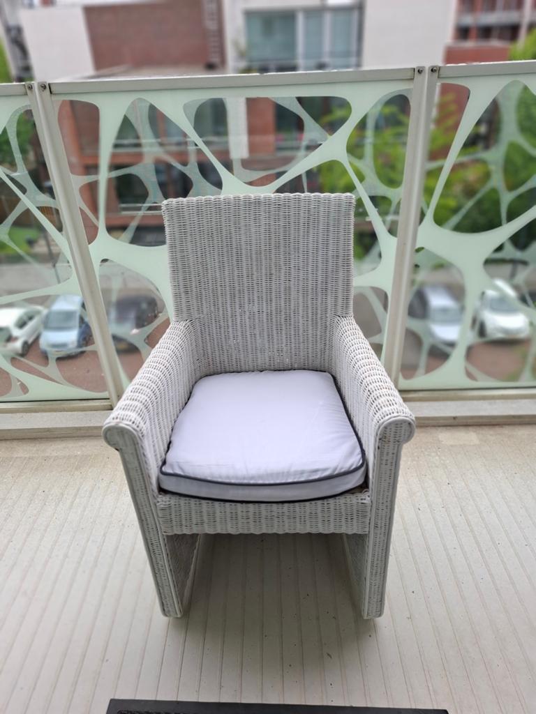 Rotan eetkamerstoel 4x, Huis en Inrichting, Stoelen, Gebruikt, Wit, Ophalen