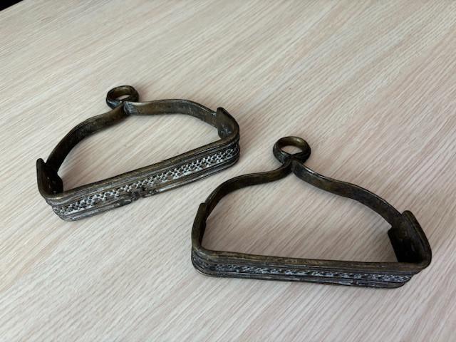 Antieke Spaanse messing stijgbeugels, Ophalen of Verzenden, Dressuur