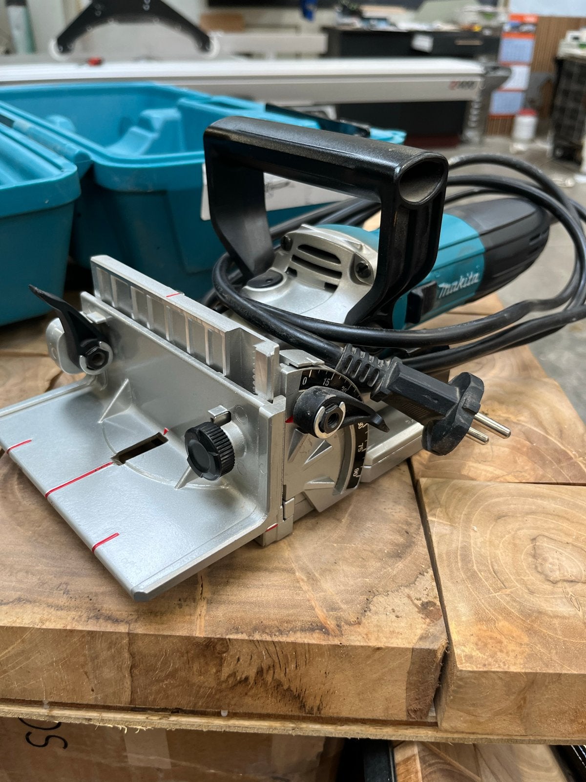 Makita PJ7000 Lamellenfrees - Zo goed als nieuw, Doe-het-zelf en Verbouw, Gereedschap | Freesmachines, Ophalen of Verzenden, Zo goed als nieuw