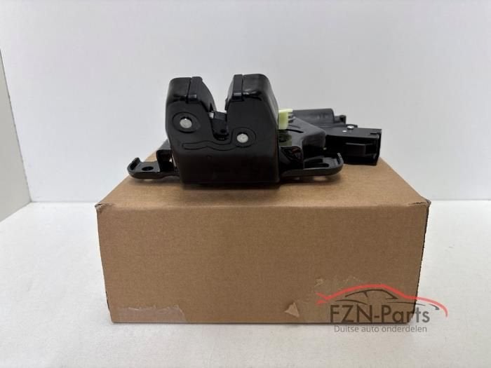 Tesla Model 3/Y Kofferbak Slot 1500604-CN-B, Ophalen of Verzenden, Gebruikt
