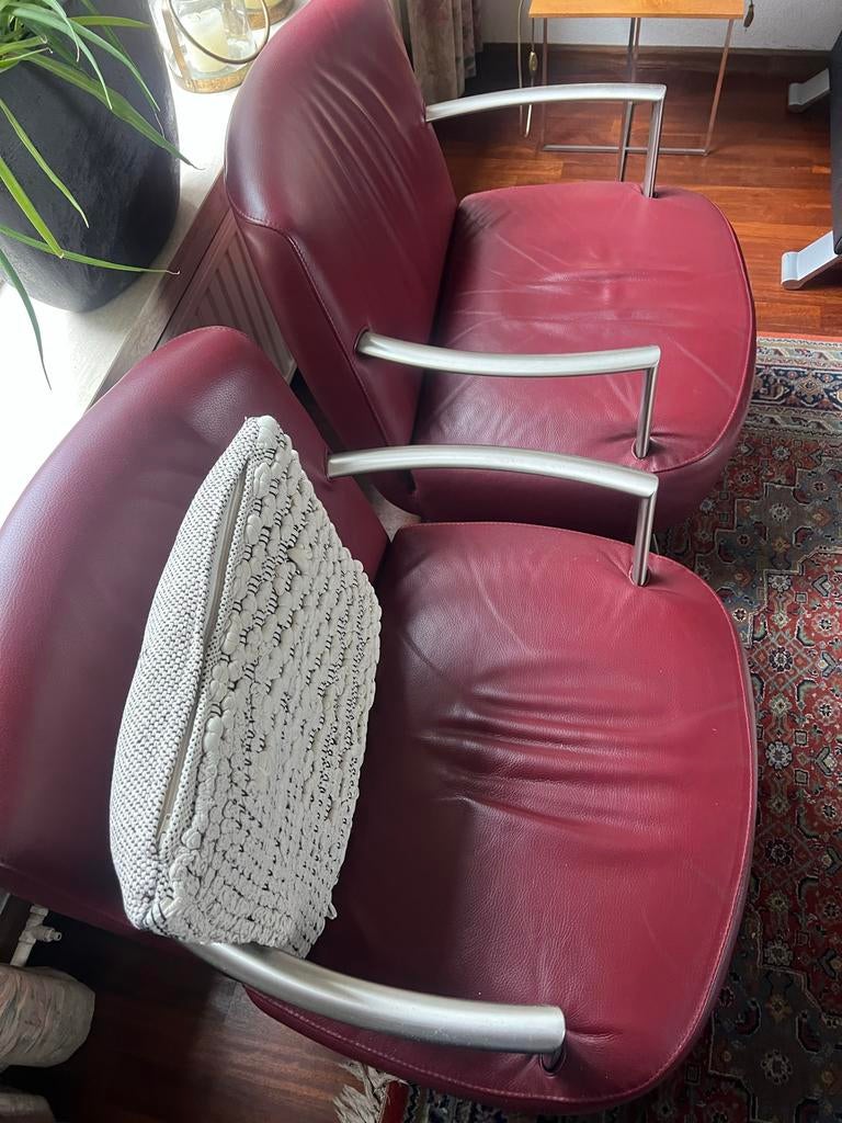 2 Rode Lederen Fauteuils - Italiaans Design Giuliu Marelli, Huis en Inrichting, Fauteuils, Gebruikt, Leer, 75 tot 100 cm, Ophalen of Verzenden