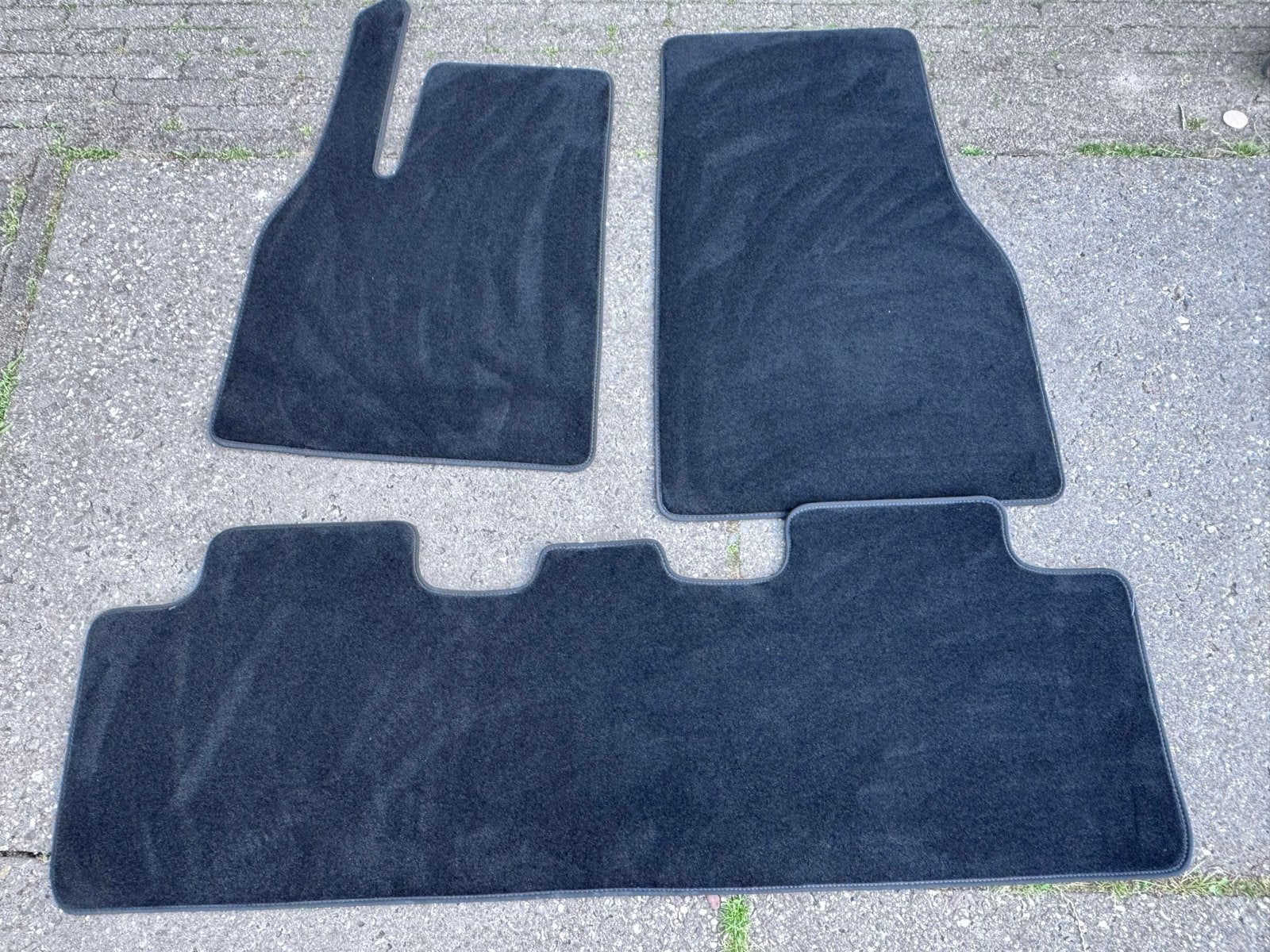 Originele Tesla Model Y Juniper Mattenset, Ophalen, Zo goed als nieuw