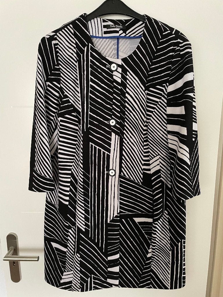 Jas Betty Barclay. Maat 46, Zwart, Maat 46/48 (XL) of groter, Betty Barclay, Ophalen of Verzenden