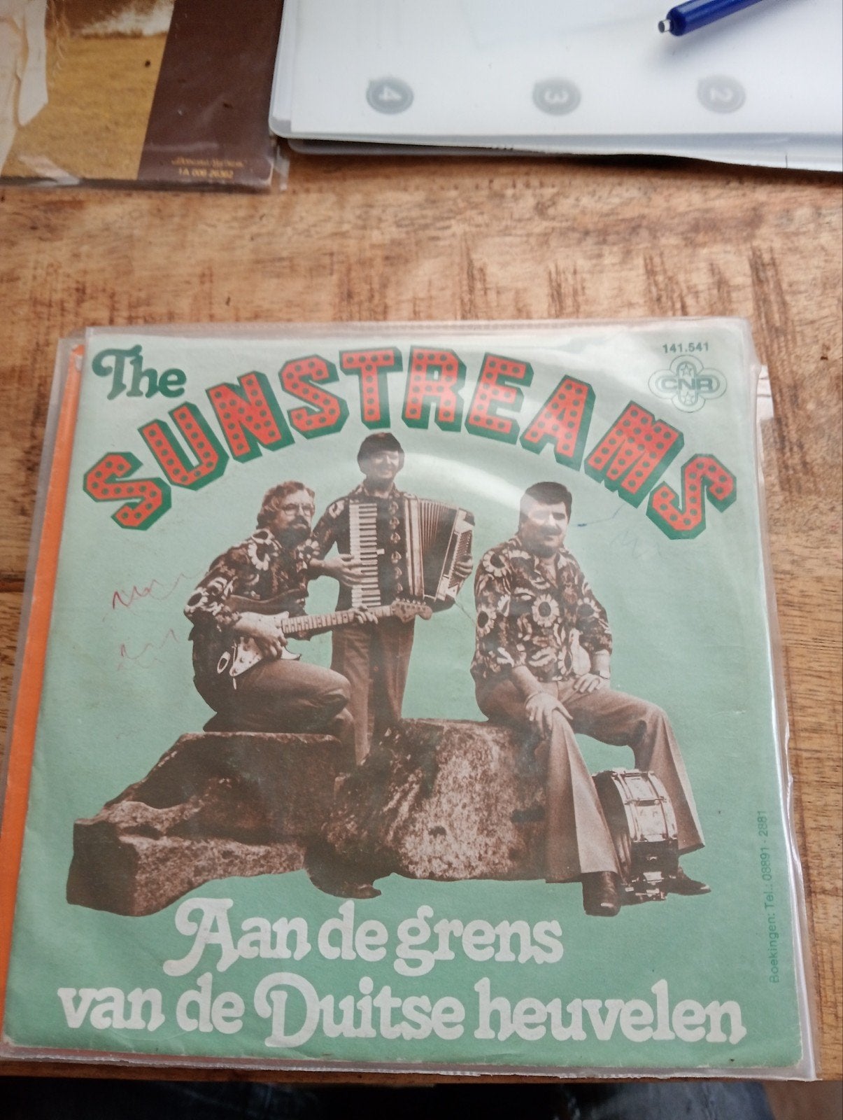 The sunstreams - aan de grens van de Duitse heuvelen, Ophalen of Verzenden, Zo goed als nieuw, Overige formaten, Levenslied of Smartlap