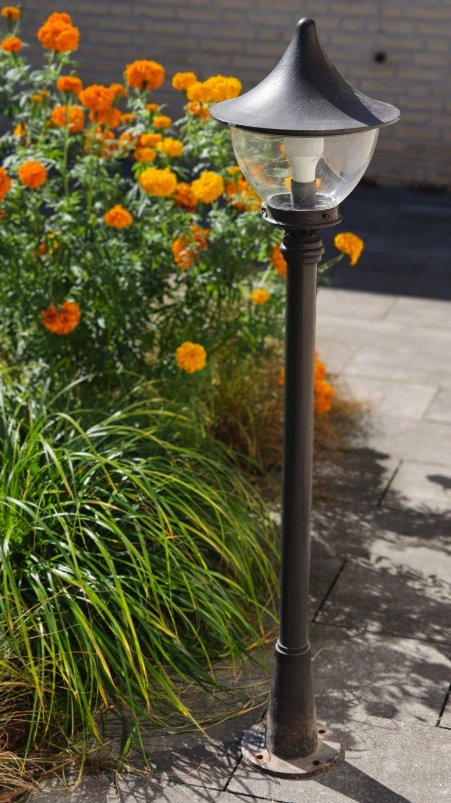 Zwarte Tuinlantaarn op Sokkel met Philips LED Lamp, Tuin en Terras, Ophalen, Kunststof, Gebruikt, Staande lamp