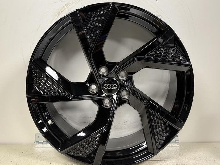 19 inch Audi A3 A4 A6 Q3 Q4 5x112 235/35/19 et45, 19 inch, Handelsnaam fabrikant, Velg(en), Nieuw