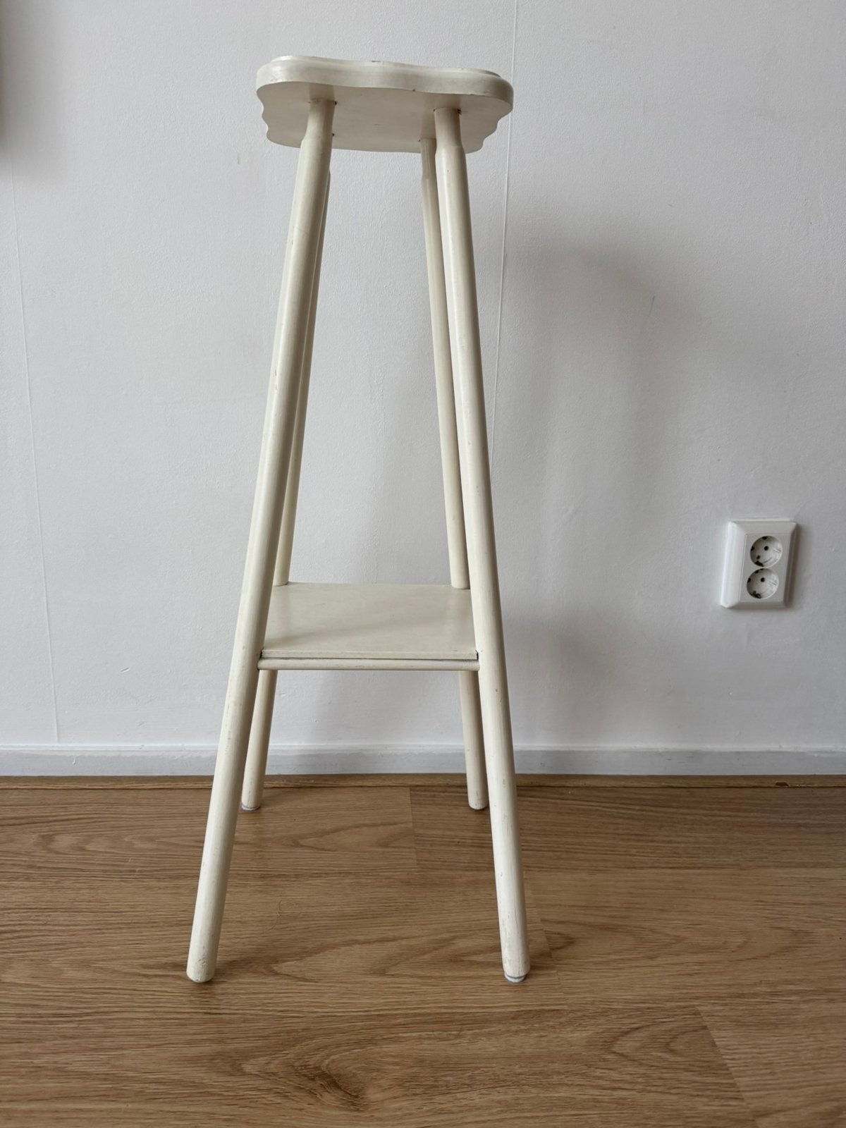 Vintage plantentafeltje hout wit, Ophalen, Zo goed als nieuw, 75 cm of meer, 60 cm of meer