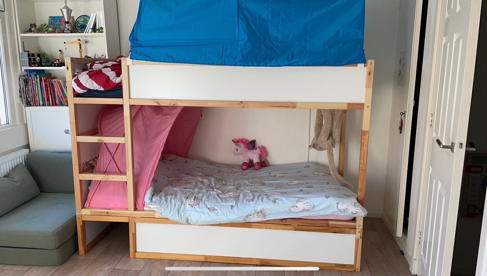 Stapelbed / Kurabed (of 2 eenpersoons Kura - omkeerbedden), Kinderen en Baby's, Kinderkamer | Bedden, Ophalen, Gebruikt, 180 cm of meer