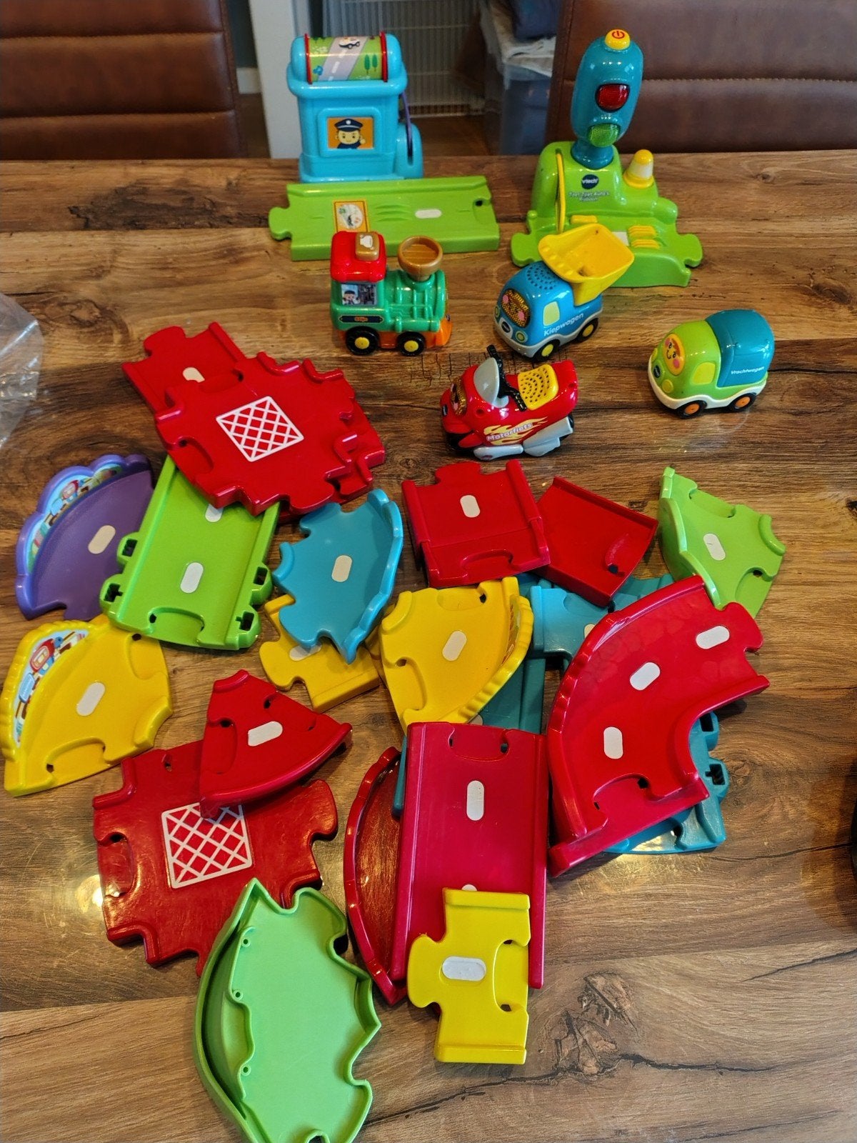 Leuke set VTech auto's met wegdelen, Ophalen of Verzenden, Gebruikt