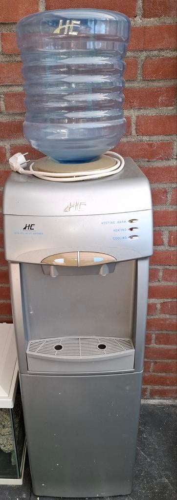HC koud water dispenser, Ophalen