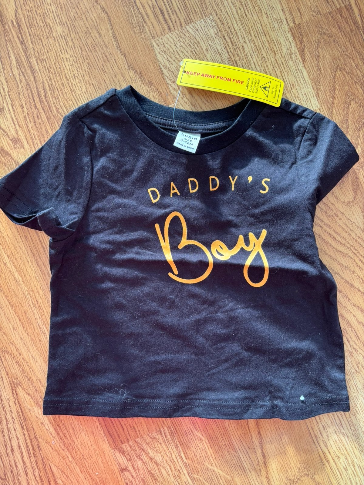 Nieuw shirtje zwart daddy s boy shein maat 74/80, Shein, Nieuw, Ophalen of Verzenden, Jongetje
