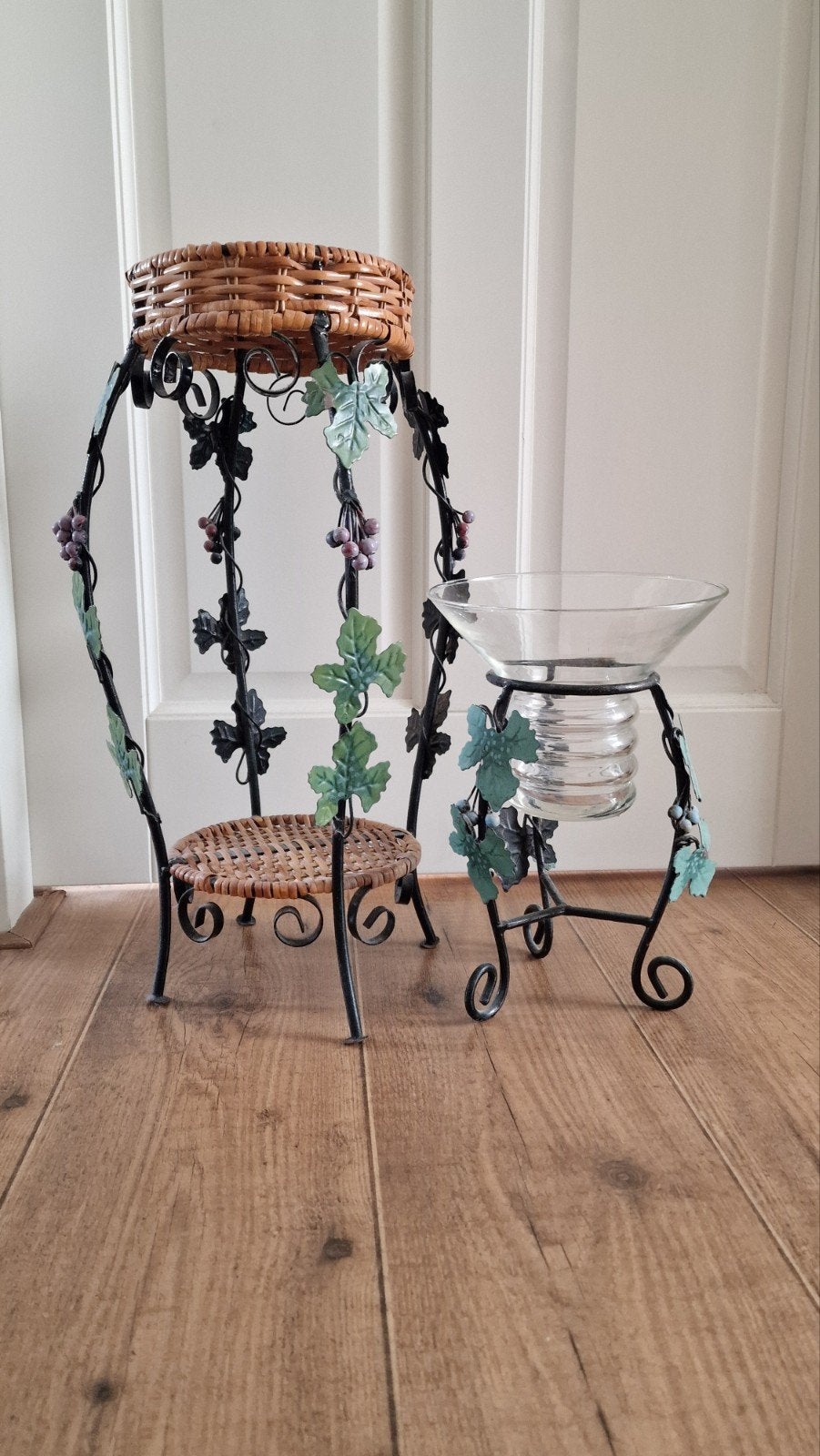 Decoratieve plantenstandaards set - Metaal en rotan, Huis en Inrichting, Woonaccessoires | Overige, Ophalen, Vintage, Metaal, Gebruikt