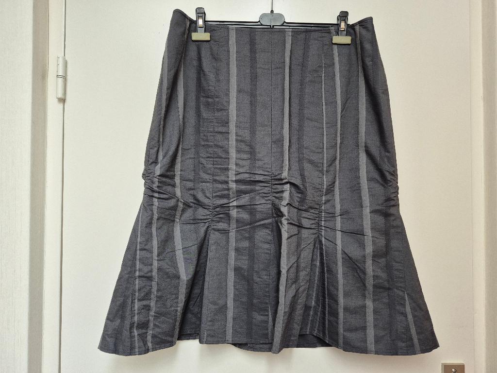 FSR mooie grijze rok met strepen maat XL / XXL 46, Kleding | Dames, Ophalen of Verzenden, Grijs, Gedragen, FSR