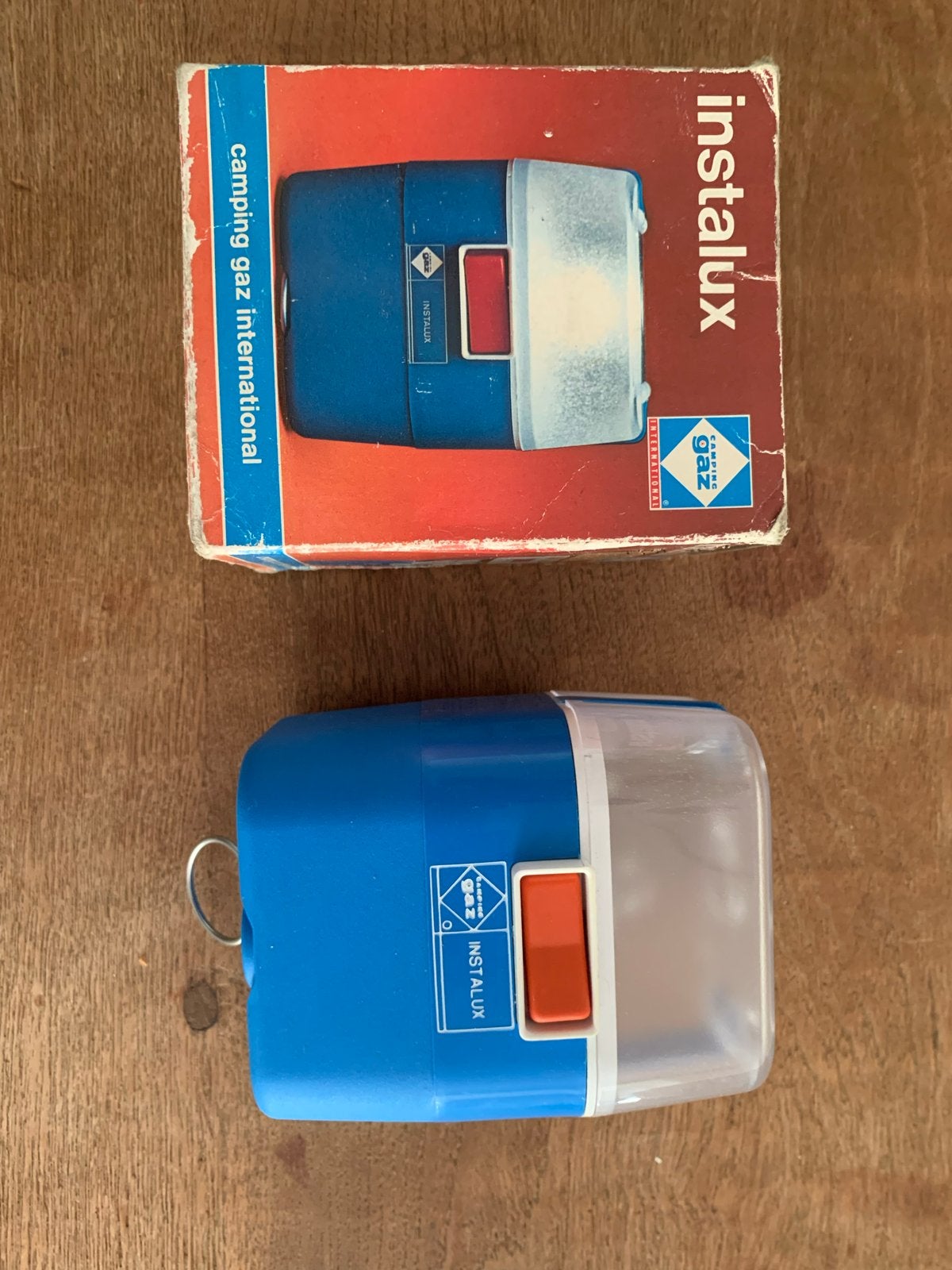 Vintage Campingaz International Instalux lamp op batterij, Caravans en Kamperen, Ophalen of Verzenden, Gebruikt