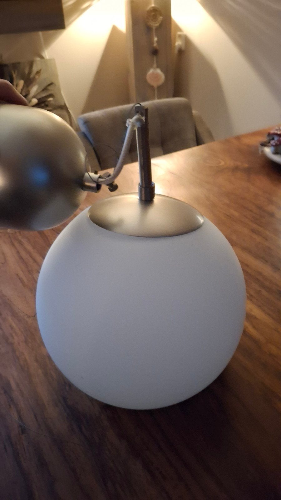 IKEA MINUT Hanglamp - Melkglas en Metaal, Ophalen, Gebruikt, E27 (groot), Glas