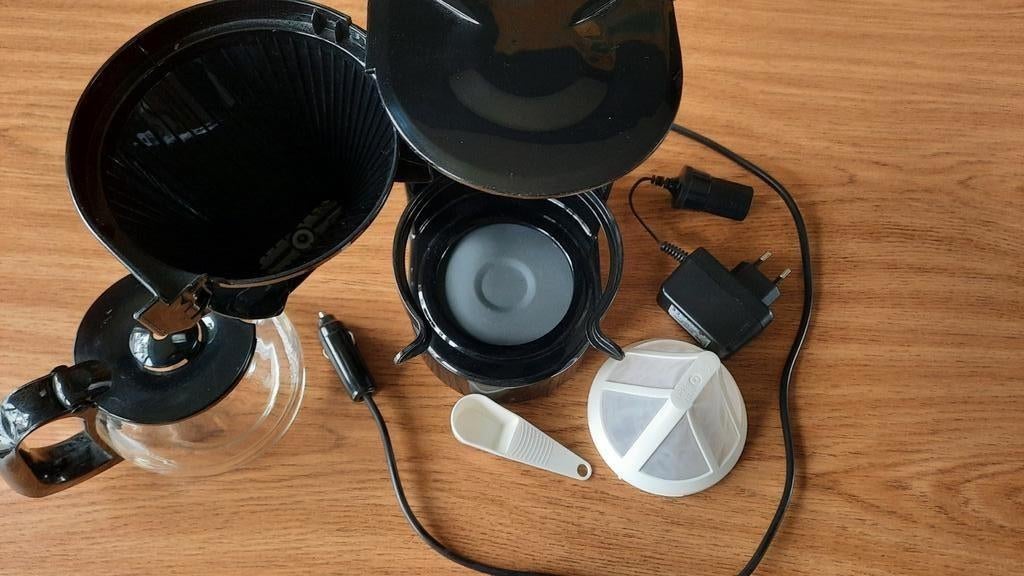 Compact filterkoffie apparaat - ideaal voor onderweg!, Witgoed en Apparatuur, Ophalen, Gemalen koffie, 2 tot 4 kopjes, Koffiemachine