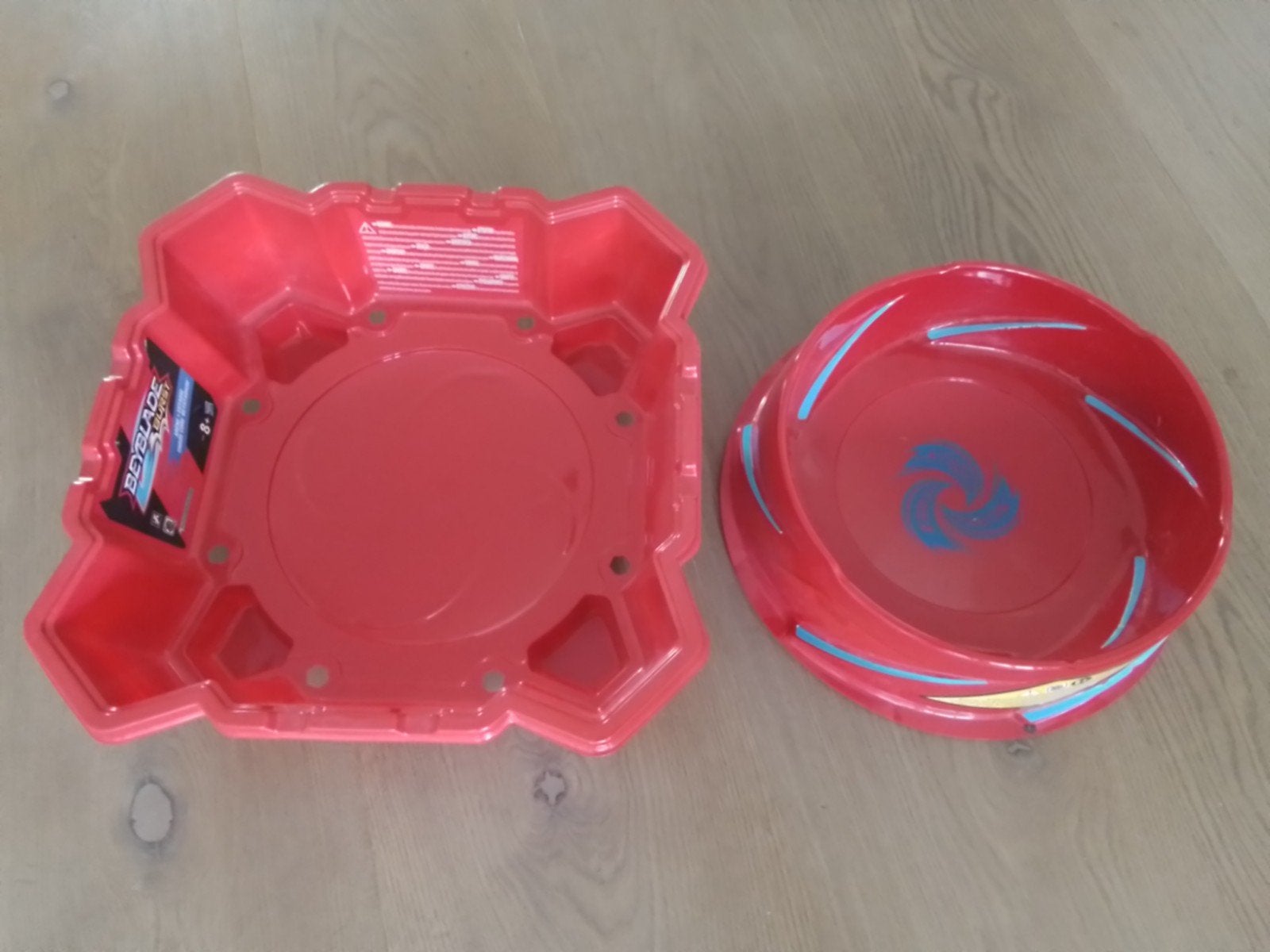 beyblade arena's, Ophalen of Verzenden, Nieuw