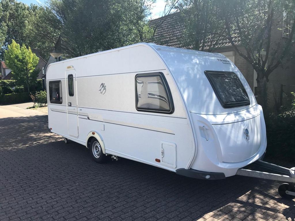 Nette Knaus Südwind 500 FU (2011) met voortent en mover, Caravans en Kamperen, Caravans, Rondzit, Particulier, 5 tot 6 meter, Knaus