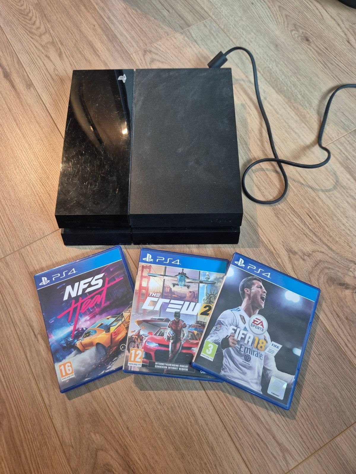 Playstation / PS4 / 3 spellen / 1 controller, Ophalen of Verzenden, Met 1 controller, Original, Gebruikt