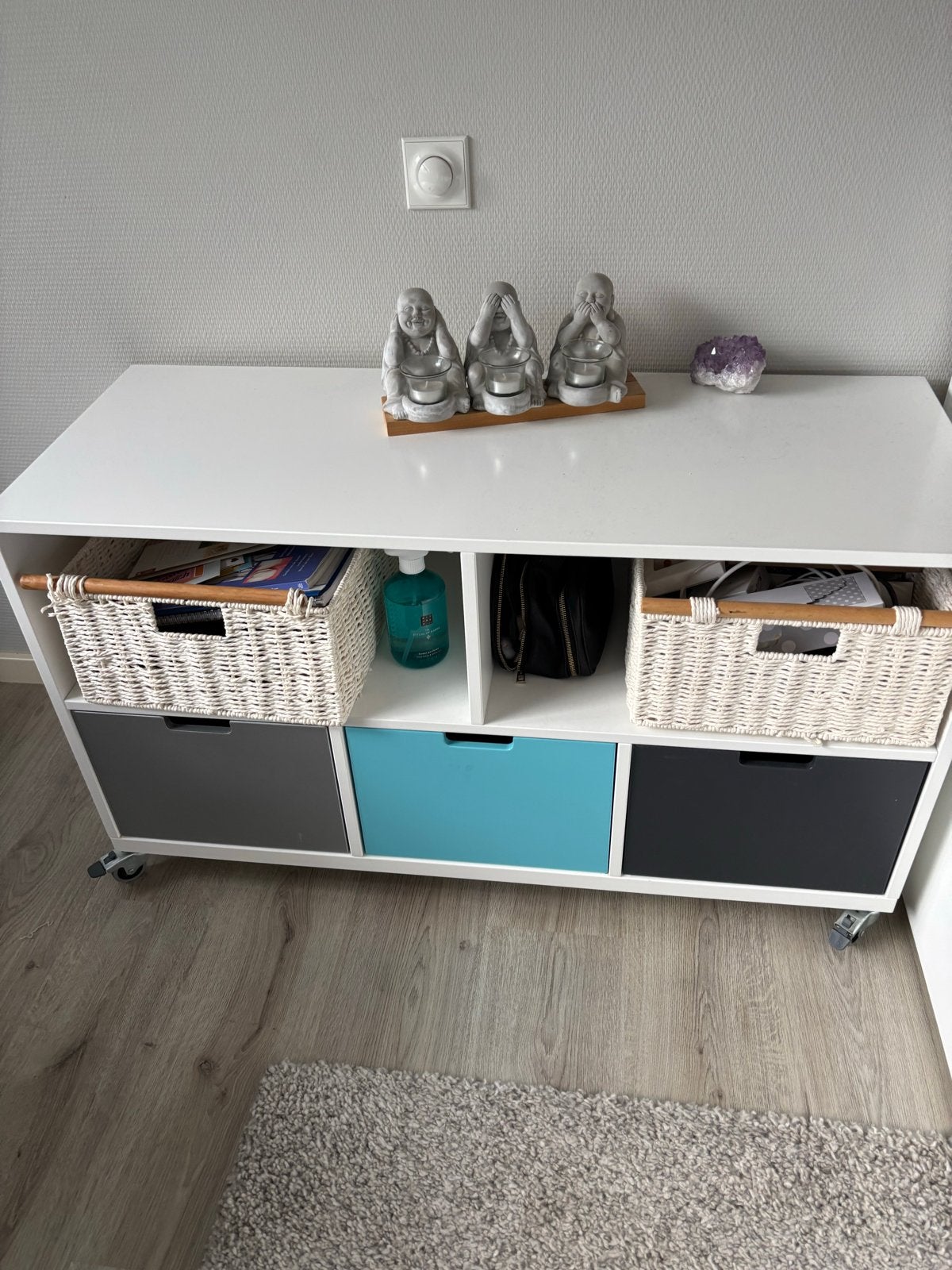 Witte opbergkast met lades en manden op wieltjes, Ophalen, Gebruikt