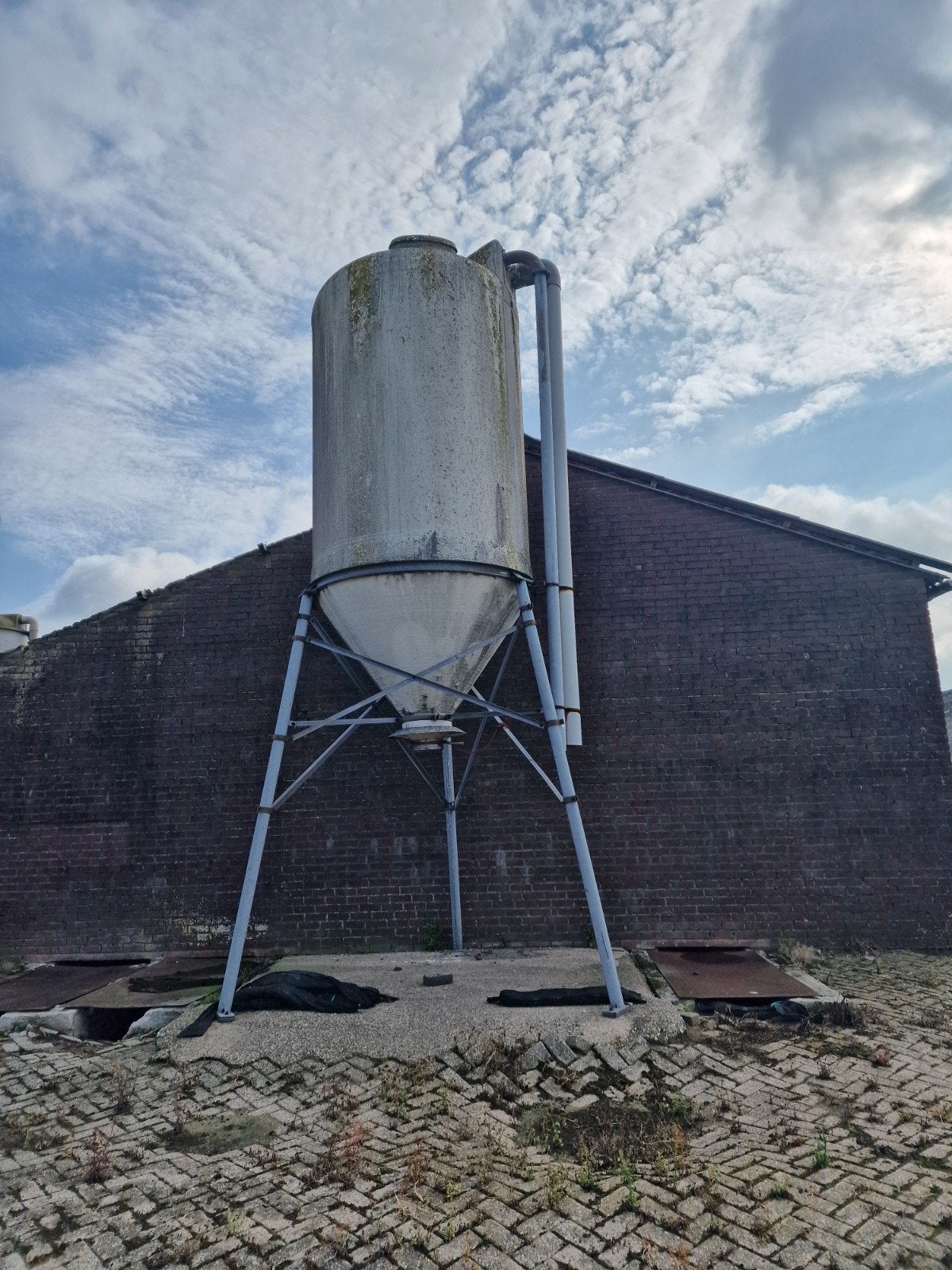 kunstmestsilo, Ophalen, Vee