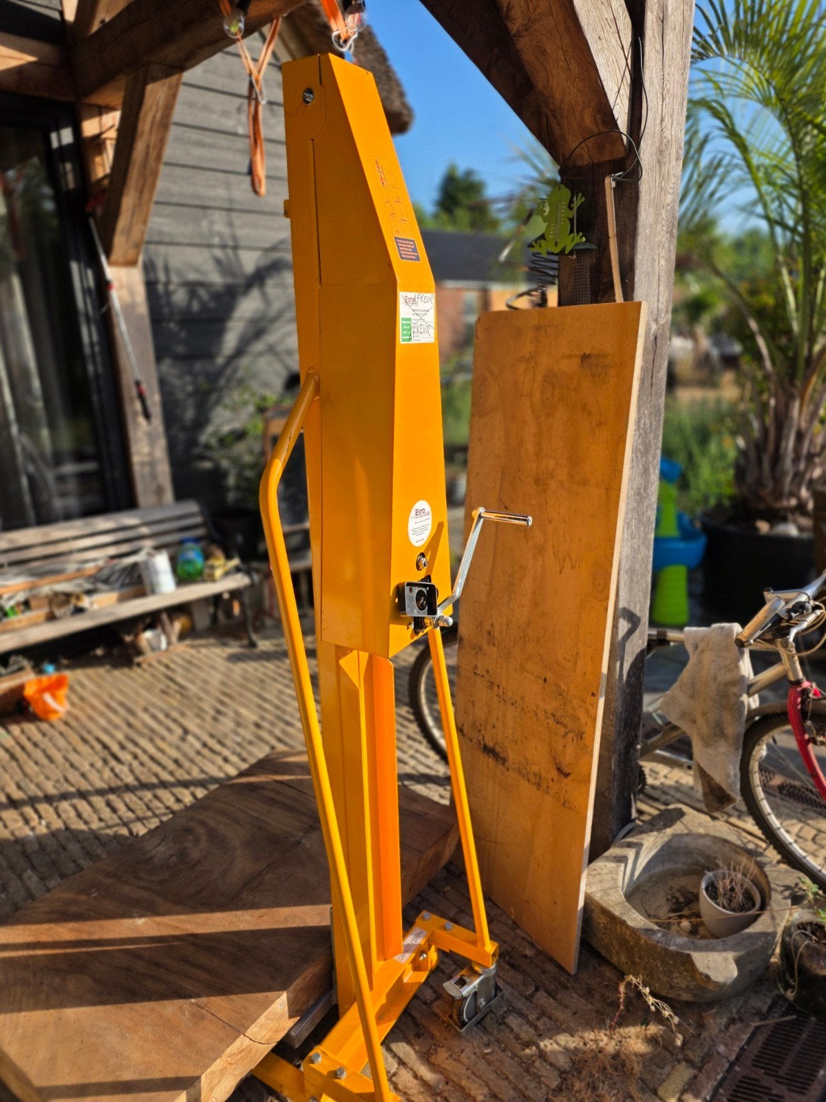 INTRA LIFT Heftafel M200A - Functioneert goed, Ophalen