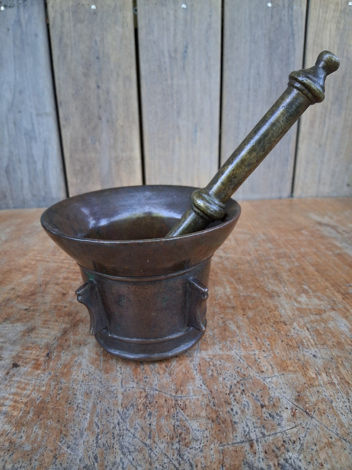 Bronzen vijzel 16e/17e eeuw., Antiek en Kunst, Antiek | Koper en Brons, Ophalen of Verzenden