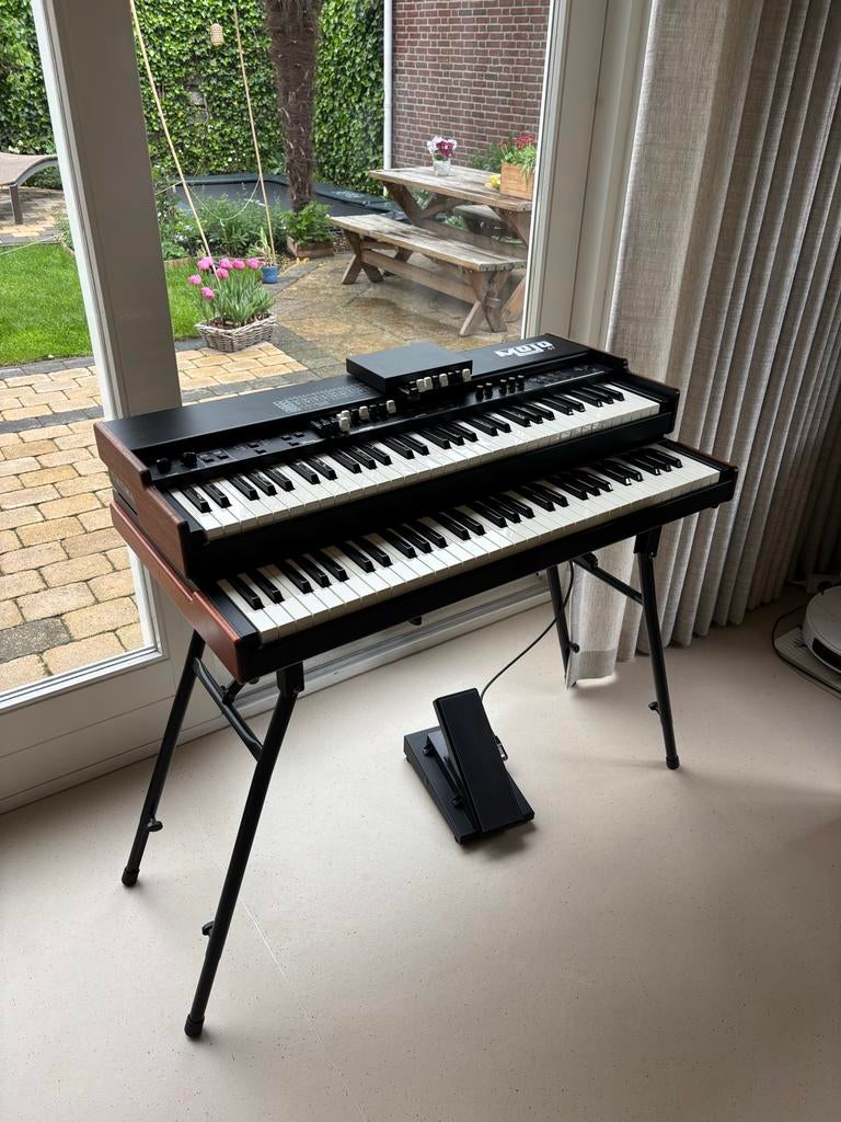 Crumar Mojo 61 met onderklavier en complete set accessoires, Muziek en Instrumenten, Keyboards, Zo goed als nieuw, 61 toetsen