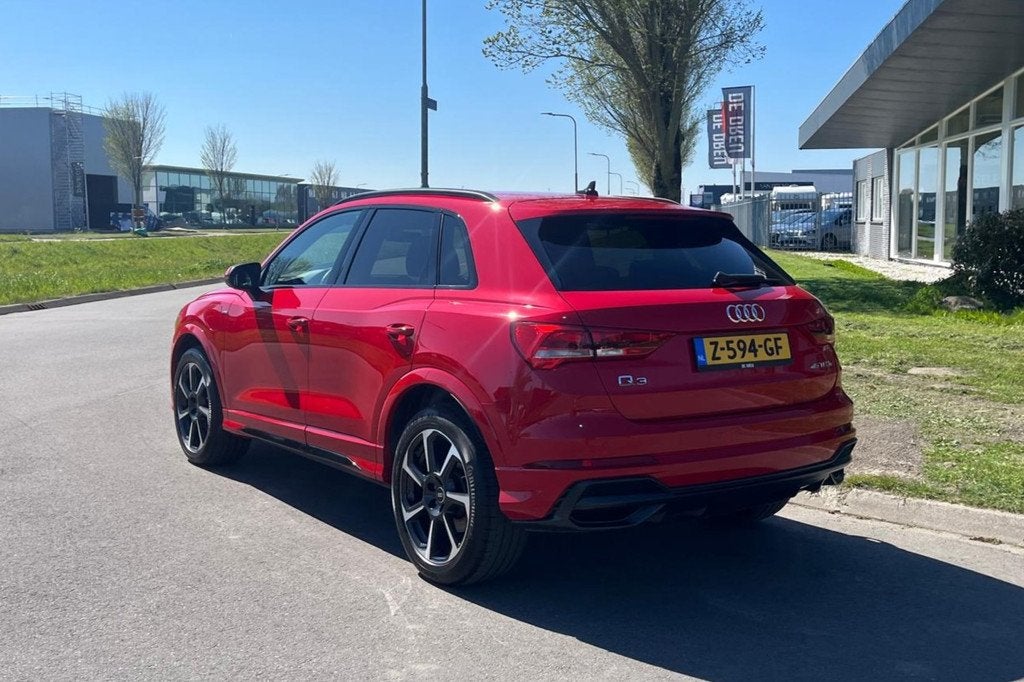 Audi Q3 45 TFSIe 245 pk S edition | S LINE | TREKHAAK | VIRT, Auto's, Audi, Gebruikt, 150 pk, Leder en Stof, Plug-in hybride