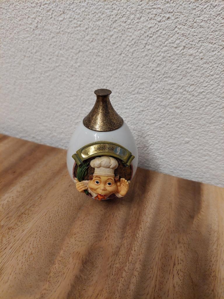 Efteling: Laaf Kruidenpotje Bieslook, Verzamelen, Efteling, Efteling, Ophalen of Verzenden, Zo goed als nieuw, Beeldje of Poppetje