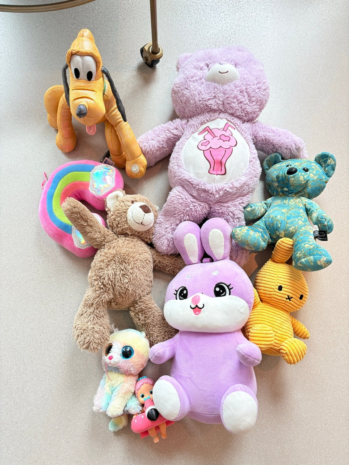 Grote zak met diverse knuffels - Ophalen in Amsterdam, Paars, Gebruikt, Disney, Beer