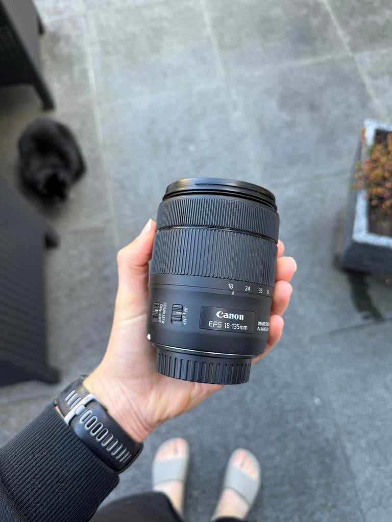 Canon EF-S 18-135mm f/3.5-5.6 IS USM Lens, Audio, Tv en Foto, Fotografie | Lenzen en Objectieven, Ophalen of Verzenden, Zo goed als nieuw