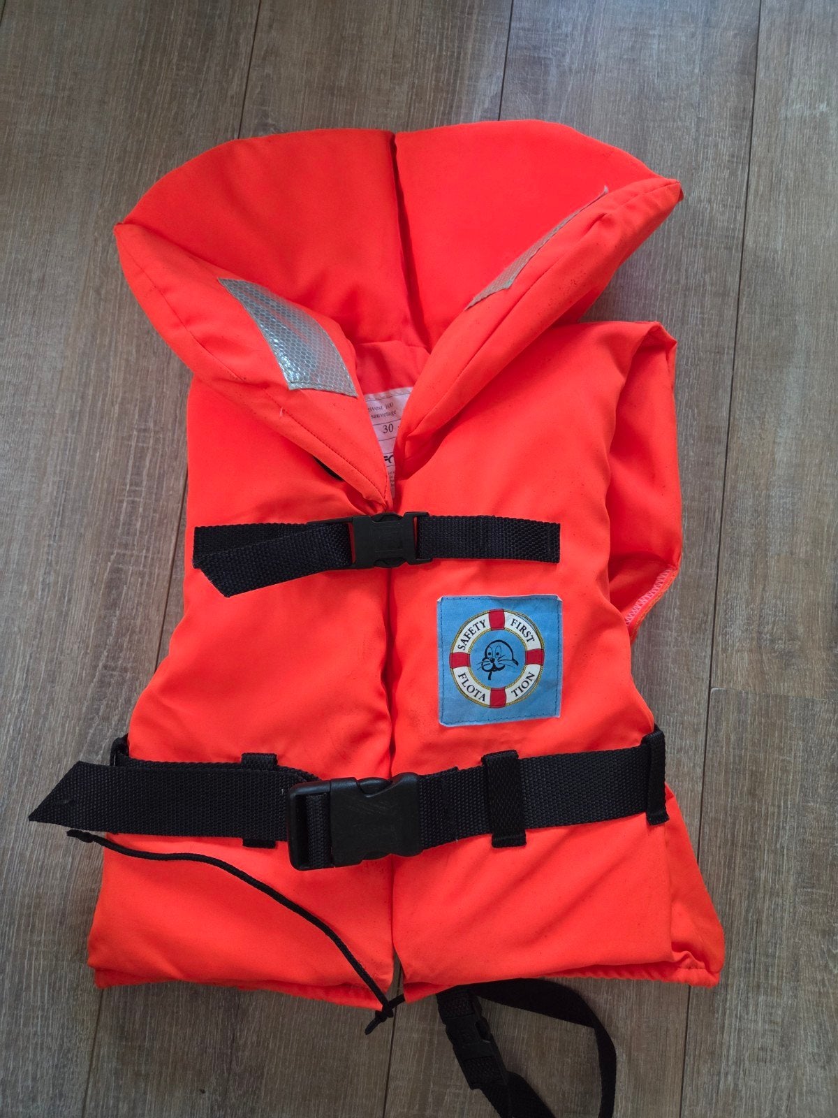 Reddingsvest 30-40 kg - Oranje, Watersport en Boten, Gebruikt, Ophalen of Verzenden, Reddingsvest of Zwemvest, SPORTIS