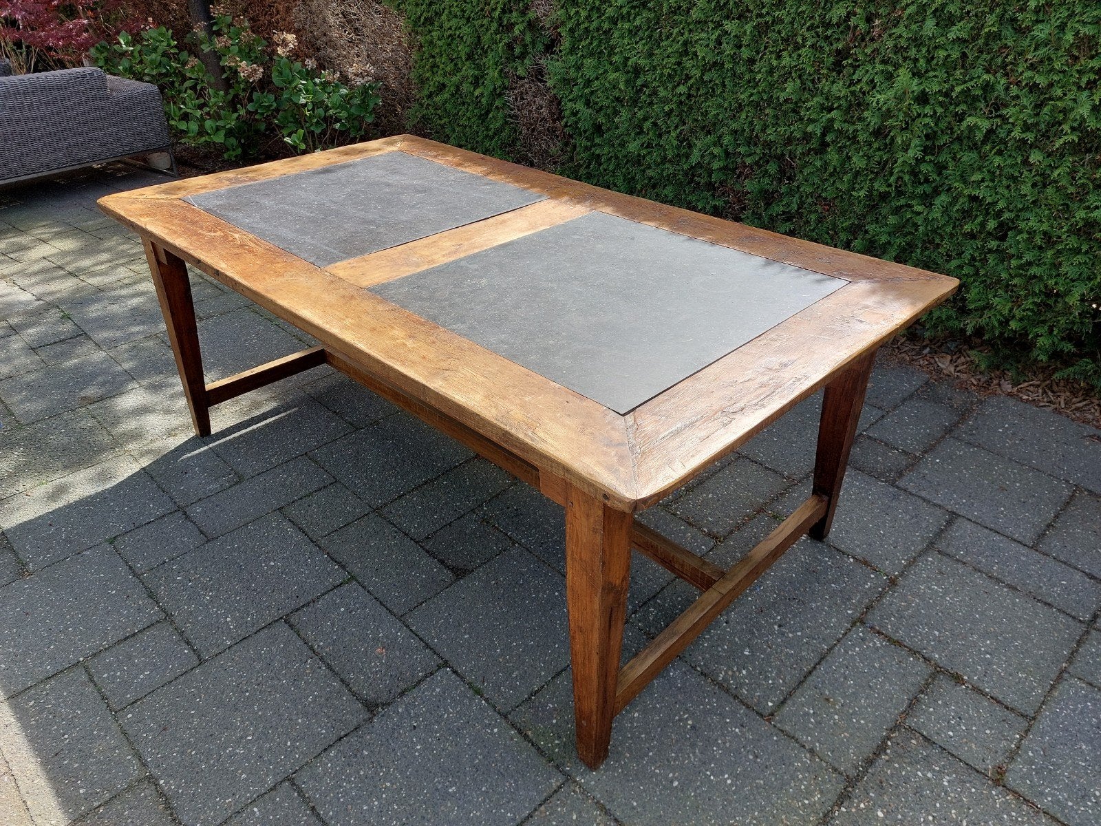 hardsteen arduin klassieke eetkamertafel MOET WEG TEAB!, Antiek en Kunst, Ophalen