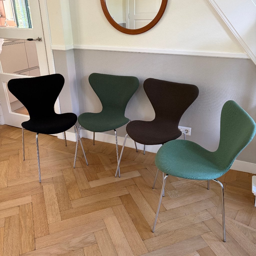 Set van 4 vlinderstoelen, series 7 Arne Jacobsen, Ophalen, Gebruikt, Overige kleuren, Hout