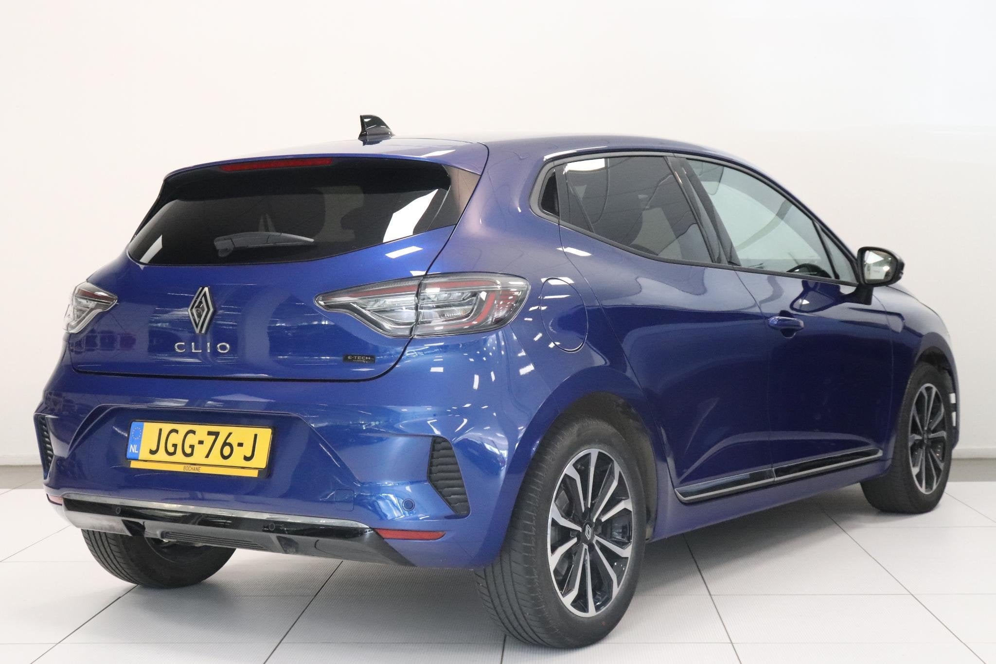 Renault Clio 1.6 E-Tech Full Hybrid 145 techno | Camera | Cl, Auto's, Dealer onderhouden, Gebruikt, Met garantie (alle), Blauw