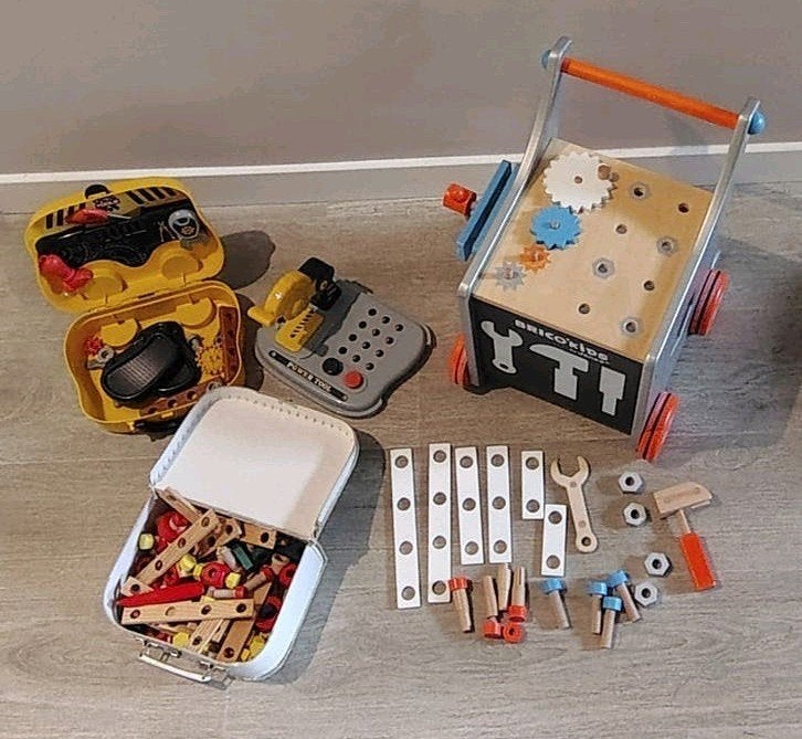 Set - Houten werkbank loopkar met extra bouwmateriaal, Ophalen of Verzenden, Gebruikt, Knutselen
