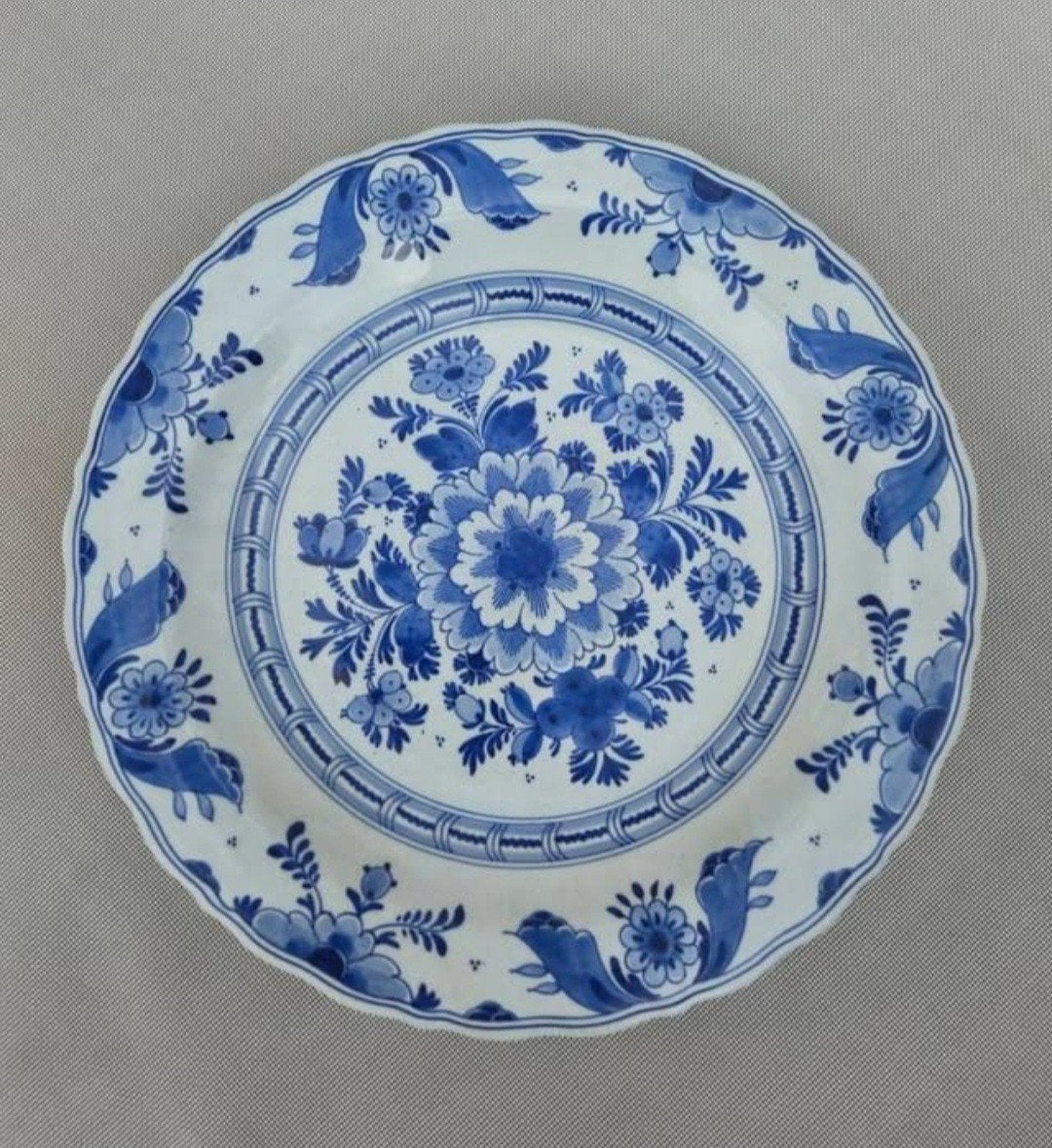 Antiek Delfts Blauw Bord met Bloemmotief, Ophalen