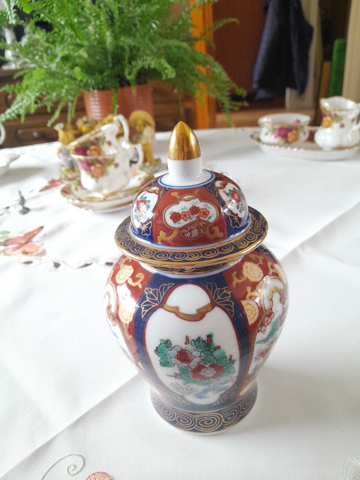 Goldimari vaasje, handpainted, Ophalen