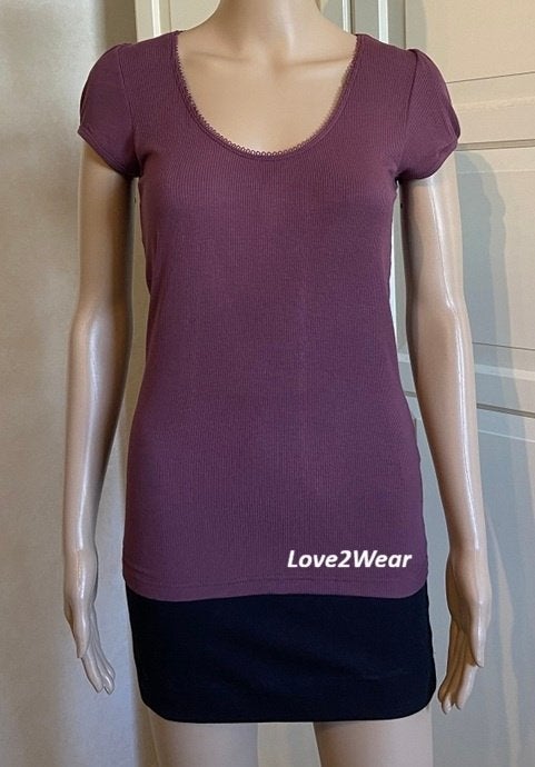 Top paars geribbelt H&M, Kleding | Dames, Tops, Nieuw, Maat 38/40 (M), Paars, Korte mouw, Ophalen of Verzenden