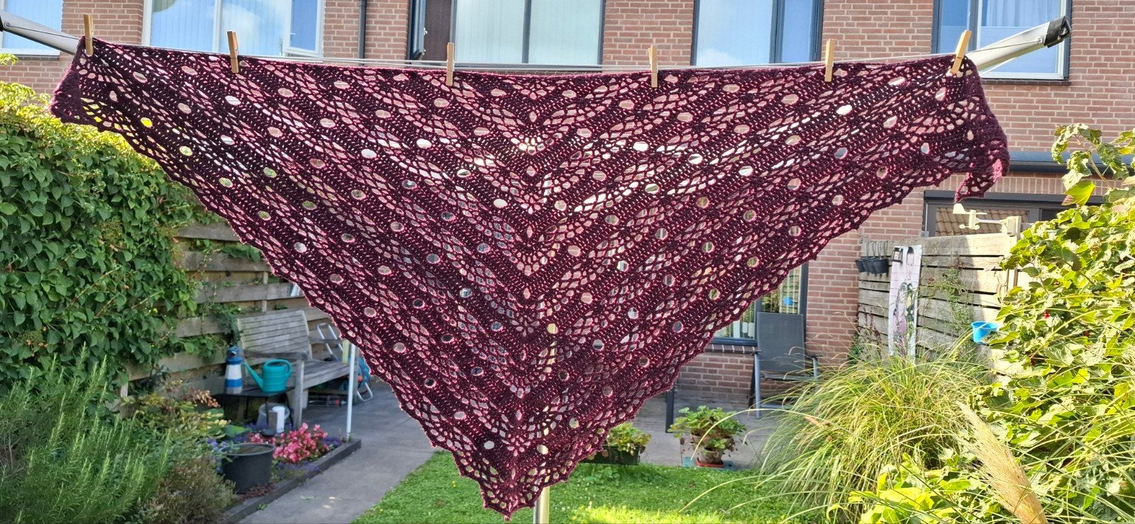gehaakte omslagdoek/sjaal aubergine, Ophalen of Verzenden, Nieuw, Maat 46/48 (XL) of groter, Sjaal
