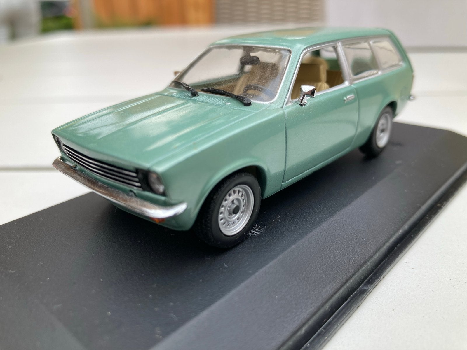 Minichamps Opel Kadett C Caravan 1973 - Nieuw in doos 1/43, Ophalen of Verzenden, Nieuw, Auto, MiniChamps