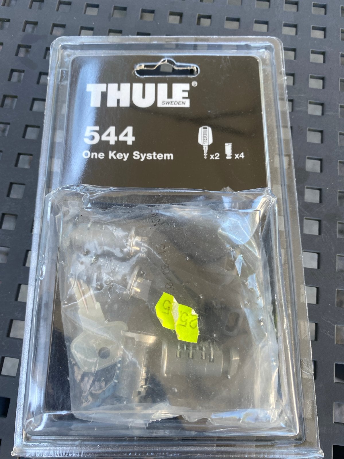 Thule 544 One Key System - 4 gelijksluitende cilinders, Auto diversen, Ophalen of Verzenden, Nieuw, Dakdrager