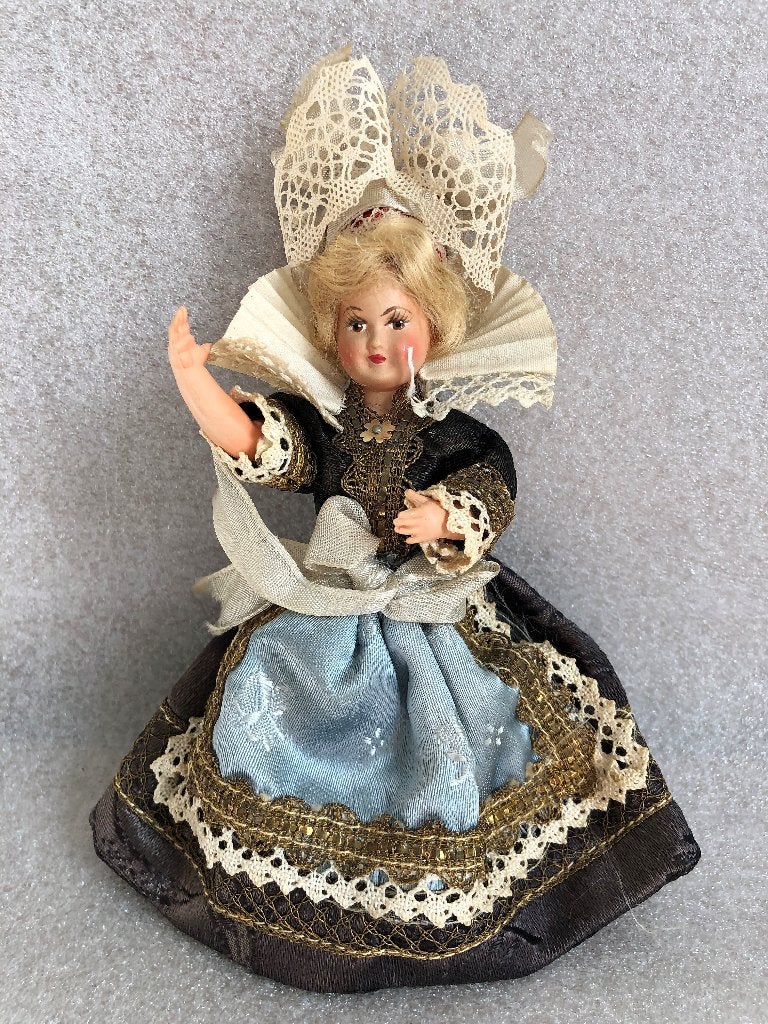 Oud Frans Normandie Popje Pop 13 cm, Verzamelen, Ophalen of Verzenden, Gebruikt, Pop