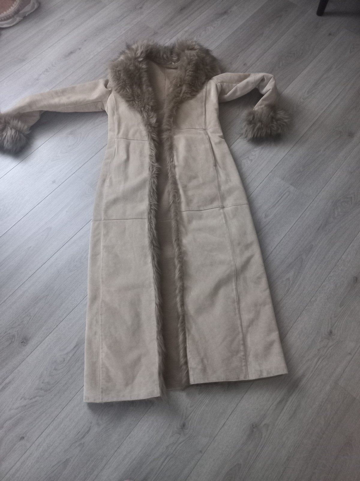 suede jas, Ophalen of Verzenden, Zo goed als nieuw, Maat 38/40 (M), Beige