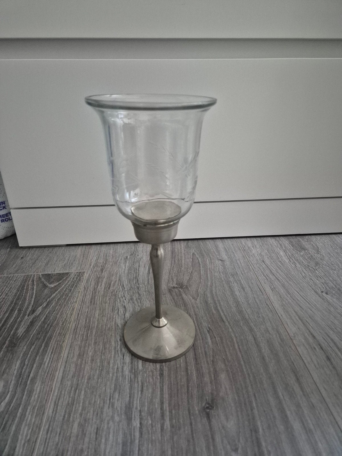 Glazen kandelaar met zilveren voet en steel, gegraveerd, Antiek en Kunst, Ophalen of Verzenden, Glas