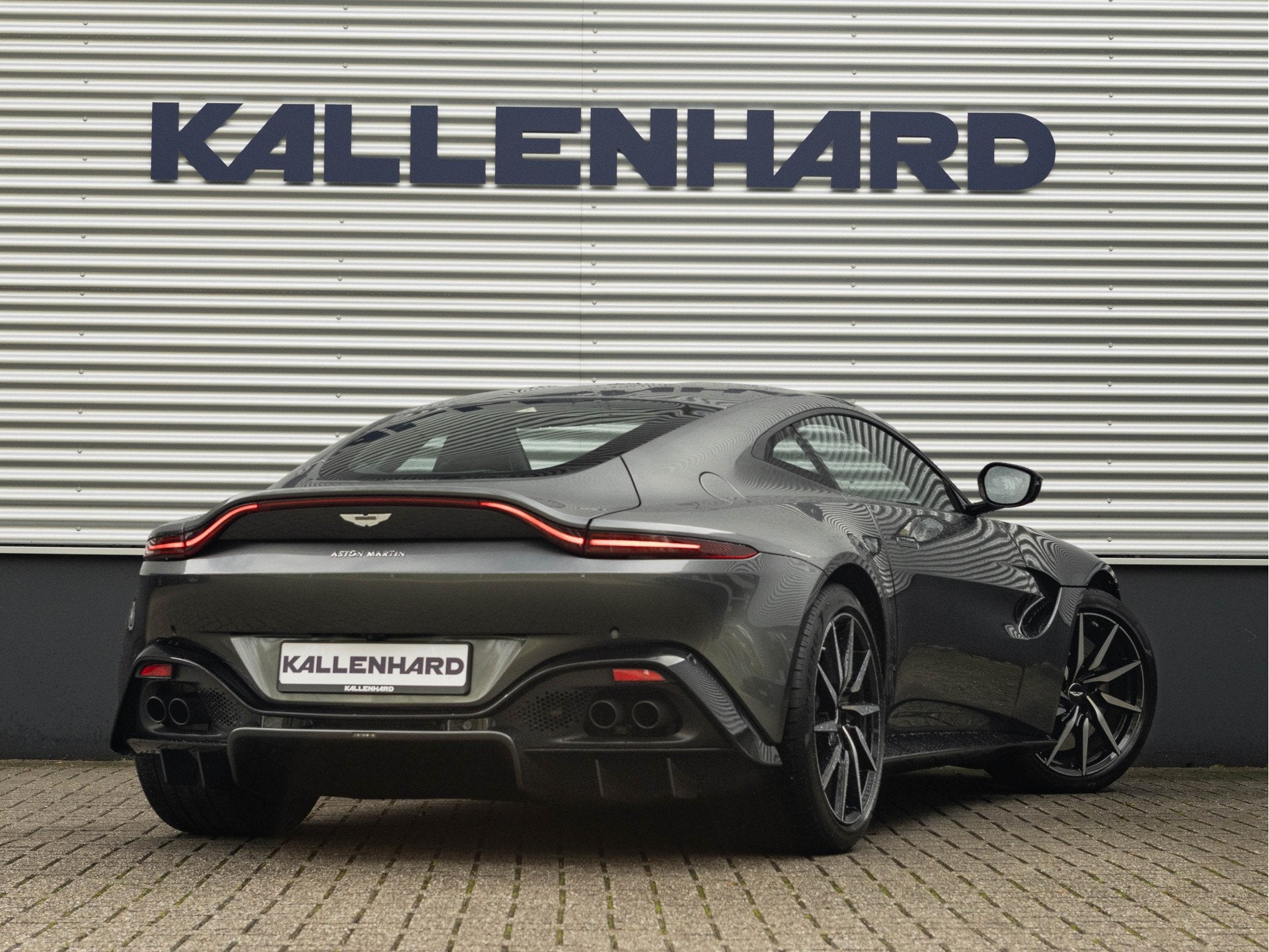 Aston Martin Vantage 4.0 V8 - 8.225km! - Dealer Maintenance, Auto's, 12 maanden, Achterwielaandrijving, Gebruikt, 510 pk