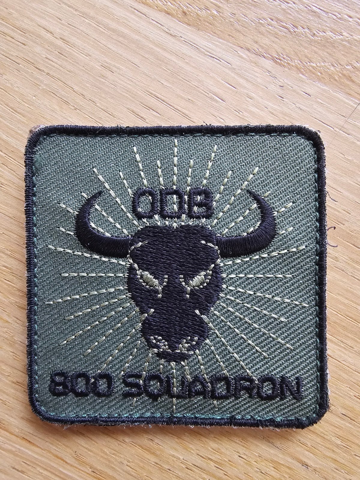 borstembleem 800 sqn, Verzamelen, Ophalen of Verzenden, Luchtmacht, Nederland, Embleem of Badge